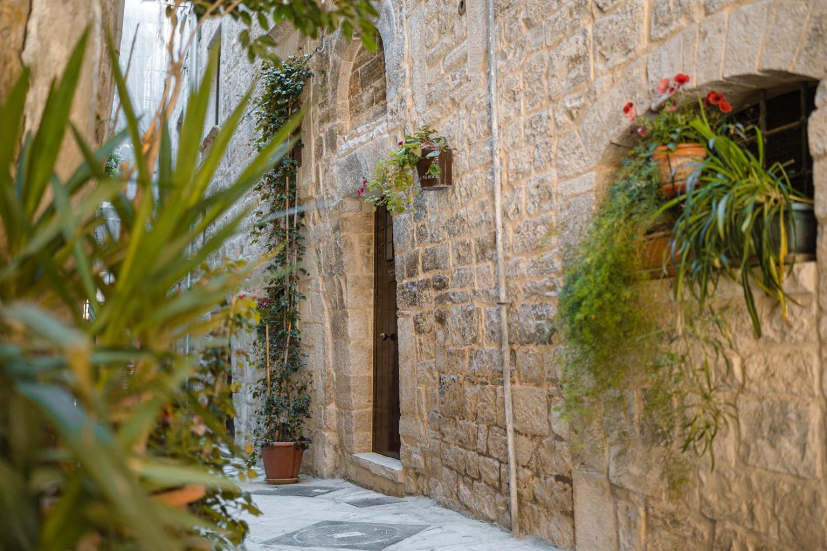 La Piccola Torre Hotel Bisceglie Buitenkant foto